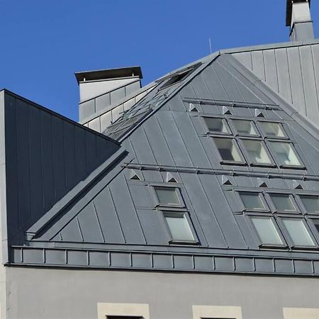 Luxury Apartment With A Balcony And View In Riga Old Town Buitenkant foto