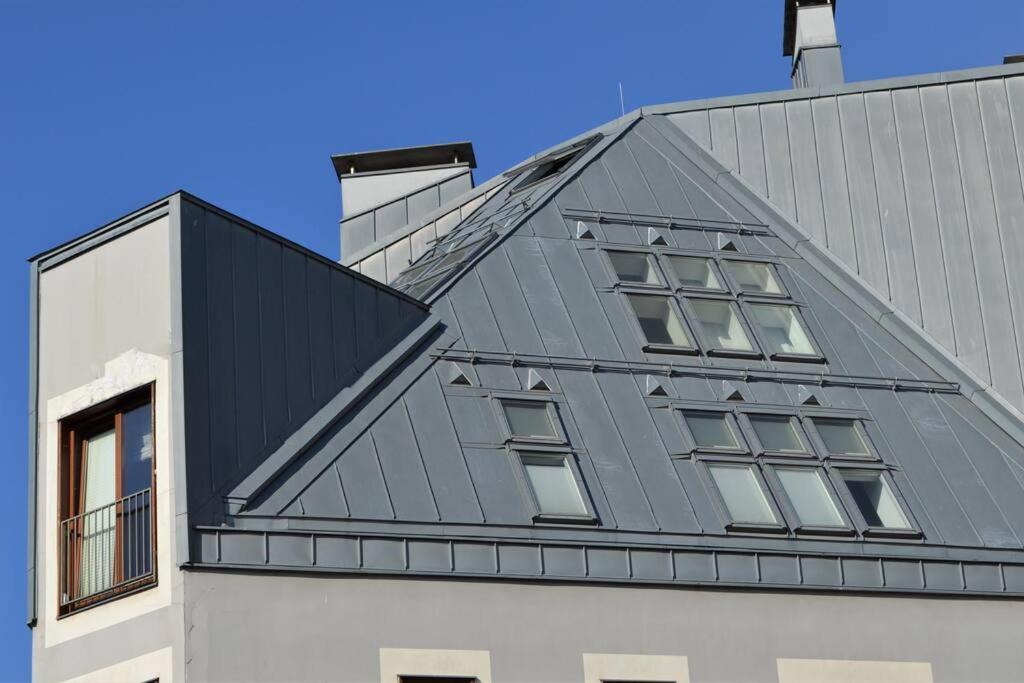 Luxury Apartment With A Balcony And View In Riga Old Town Buitenkant foto
