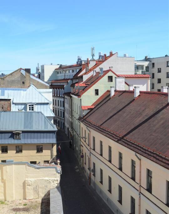 Luxury Apartment With A Balcony And View In Riga Old Town Buitenkant foto