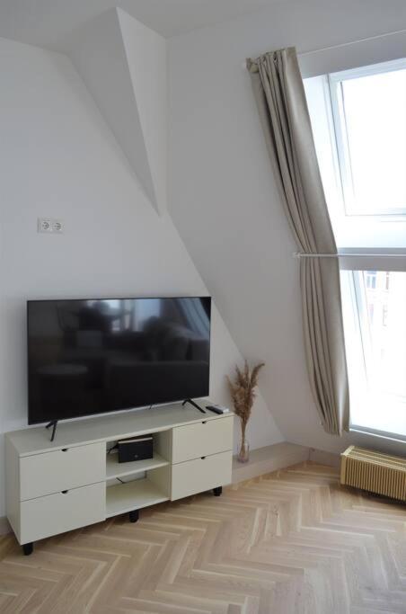 Luxury Apartment With A Balcony And View In Riga Old Town Buitenkant foto