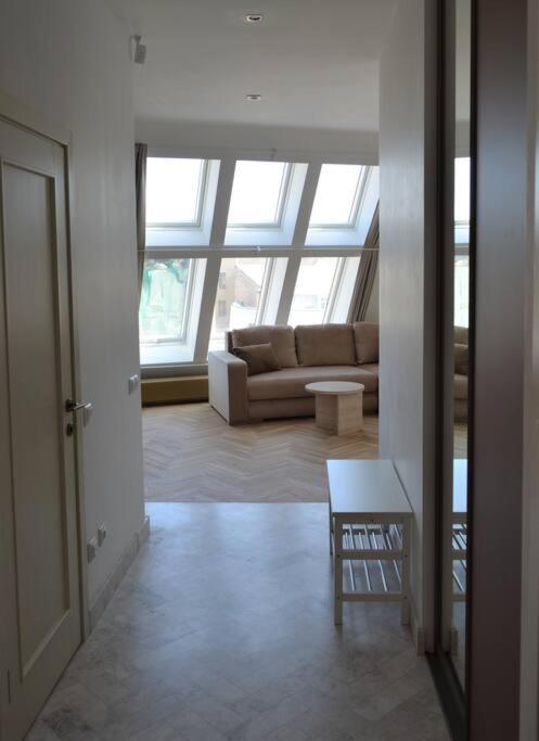 Luxury Apartment With A Balcony And View In Riga Old Town Buitenkant foto